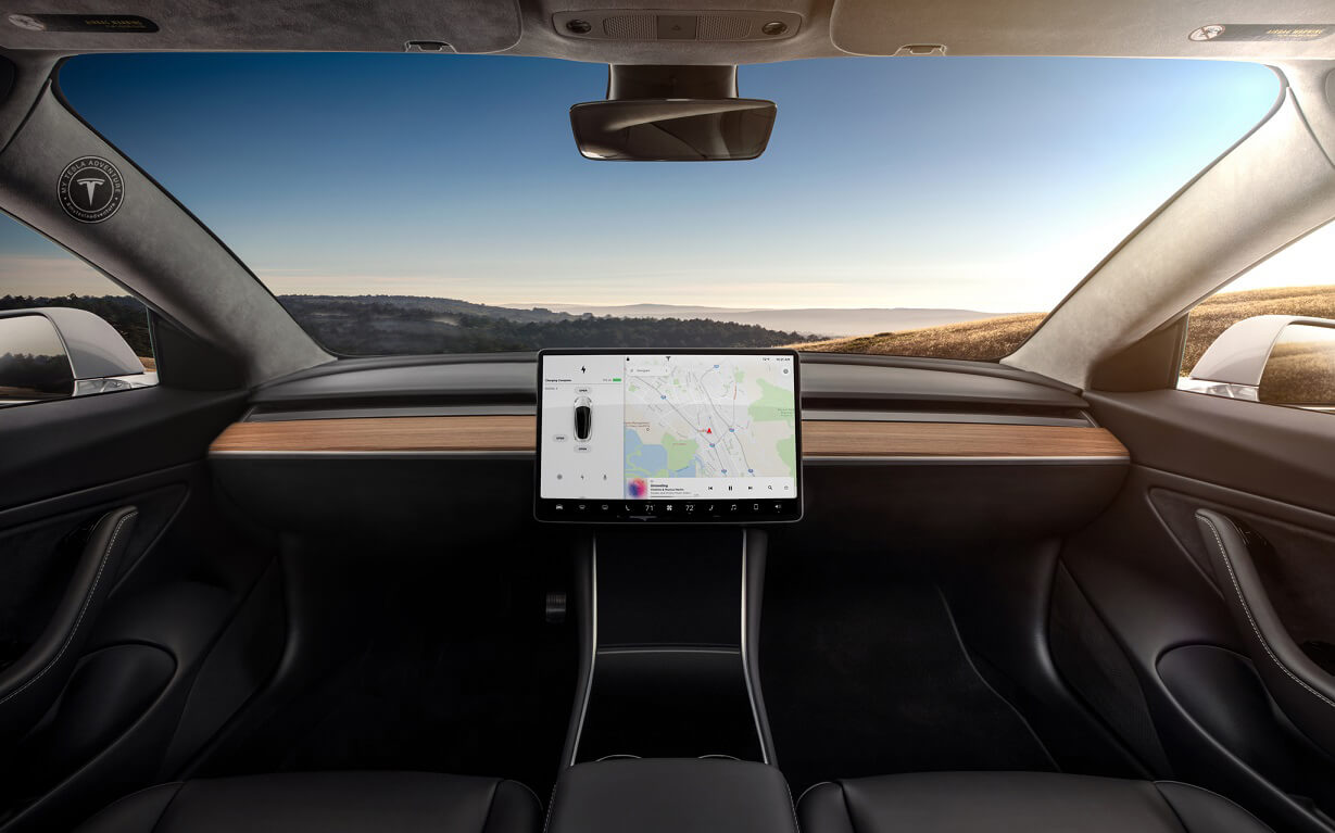 Tesla Model 3 no Steering Wheel